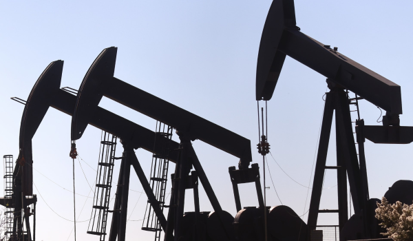 أسعار النفط تستجيب صعودا لاحتمال رد إسرائيل على 