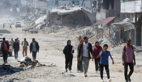 في اليوم الـ195 من العدوان: قصف مدفعي مكثف على المناطق الجنوبية لمدينة غزة...