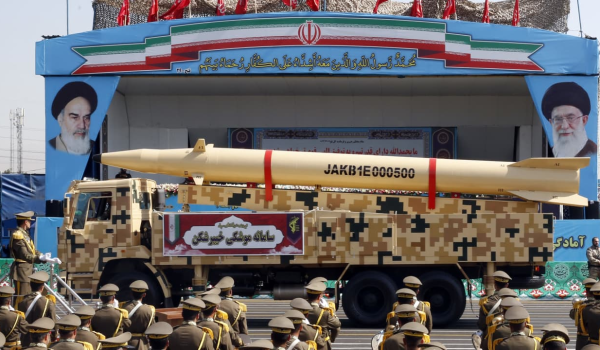وول ستريت جورنال: الخوف من السلاح النووي يكبح إيران وإسرائيل...