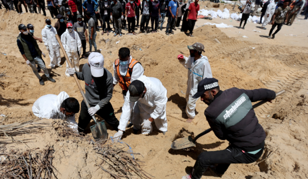 الخارجية الأميركية: التقارير عن مقابر جماعية في غزة مقلقة...