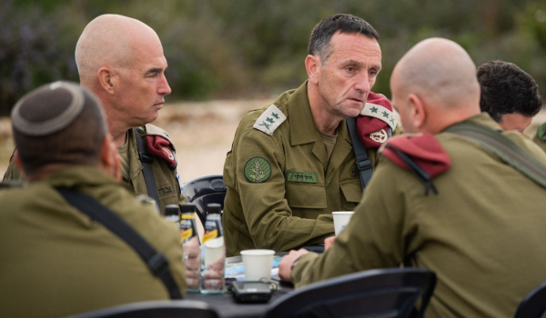 صراعات داخل الجيش الإسرائيلي تثيرها تعيينات جديدة ومأزق الاستقالات المتوقعة...