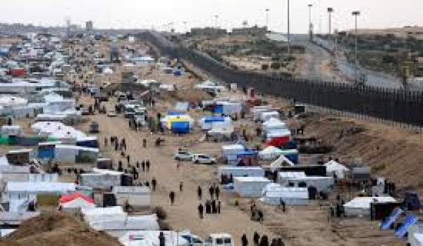 غزة: تحذير من انتشار الأوبئة بمخيمات النزوح جراء موجات الحر...