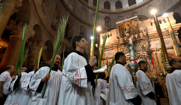 الكنائس المسيحية الشرقية في بيت لحم تحتفل بأحد الشعانين...