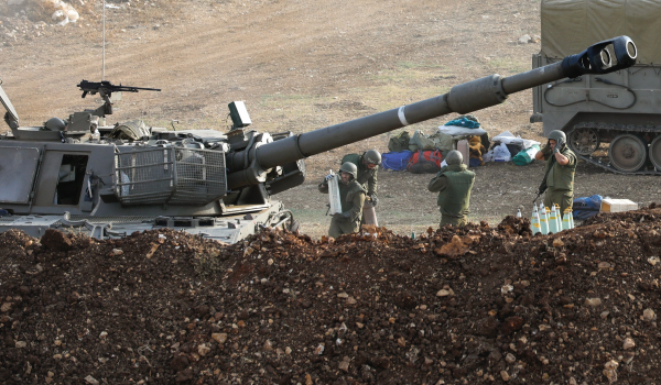 الجيش الإسرائيلي يقصف أهدافا لحزب الله في 3 مناطق جنوب لبنان...