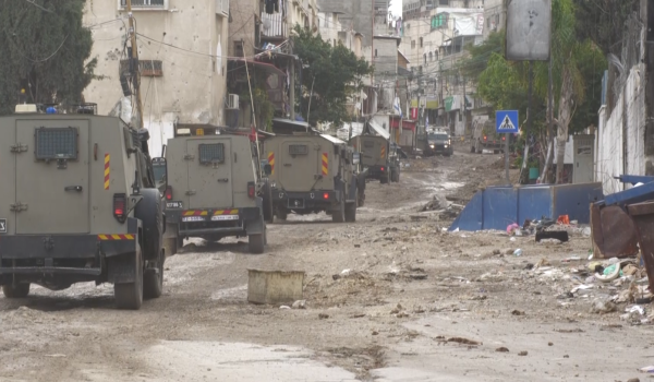 الهلال: الاحتلال يحاصر مجموعة من المتطوعين داخل منزل في مخيم طولكرم...