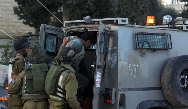 الاحتلال يعتقل 22 مواطنا من الضفة بينهم ...